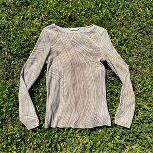 tan ribbed long sleeve - size medium